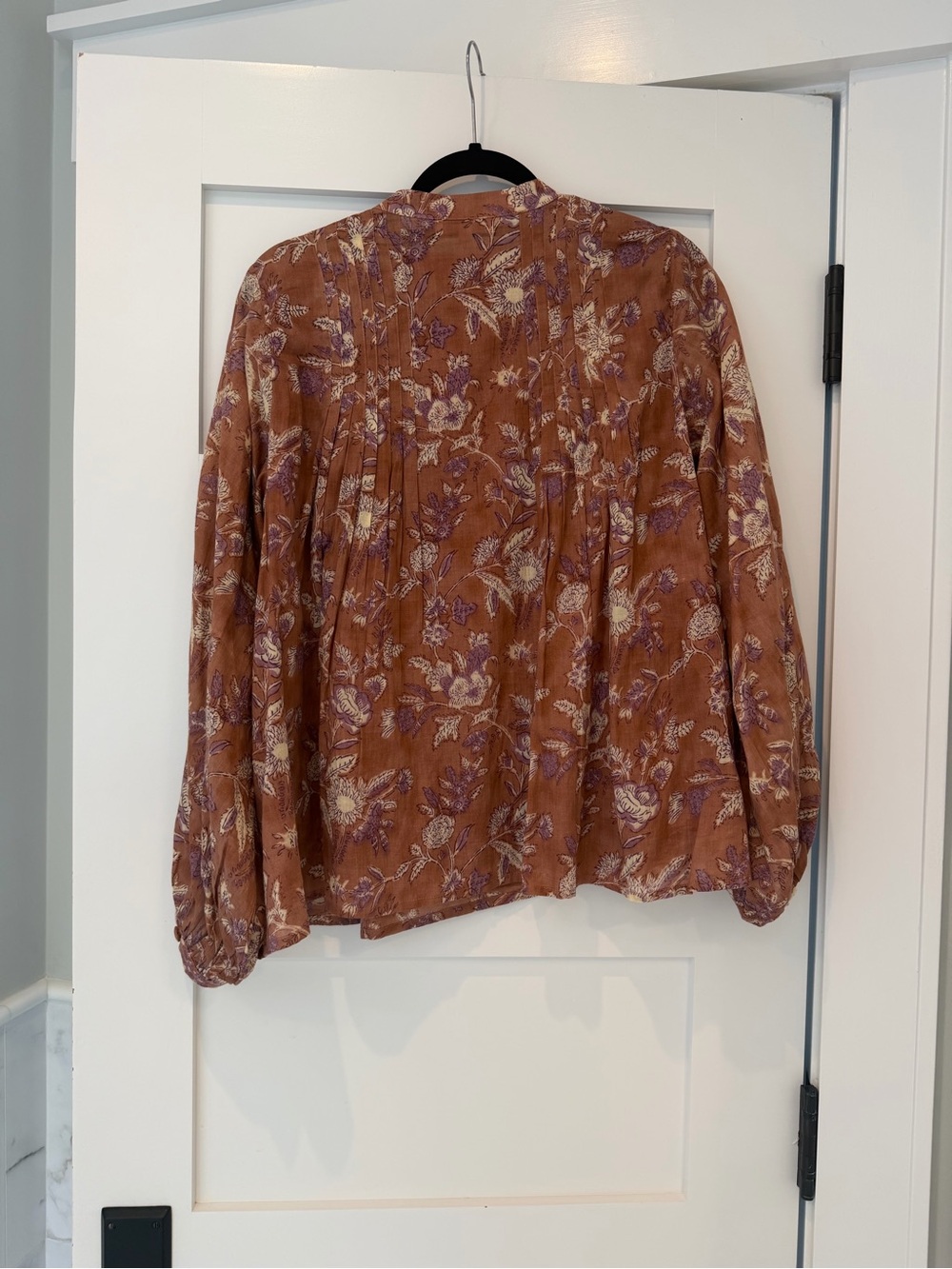 Pleated Floral V-Neck Blouse in Dusty Rose - Picture 5 of 5